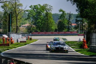 #8 Bentley Team M-Sport GBR Bentley Continental GT3 - Vincent Abril MCO Andy Soucek ESP Maxime Soulet BEL, Free Practice
