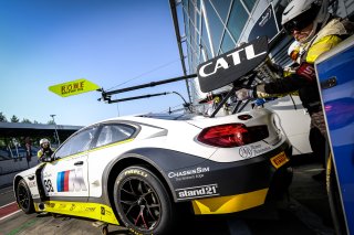 #98 ROWE Racing DEU BMW M6 GT3 - Jens Klingmann DEU Ricky Collard GBR Jesse Krohn FIN, Pre-Qualifying Session
