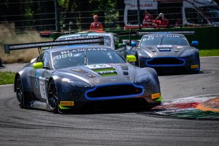 #76 R-Motorsport CHE Aston Martin V12 Vantage - Matthieu Vaxivière FRA Jake Dennis GBR Nicki Thiim DNK, Race

