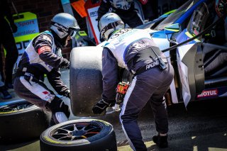 #25 Sainteloc Racing FRA Audi R8 LMS - Simon Gachet FRA Christopher Haase DEU, Race 1
