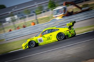 #911 Manthey-Racing DEU Porsche 911 GT3 R - Dirk Werner DEU Frederic Makowiecki FRA Romain Dumas FRA, Race
