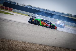 #77 Barwell Motorsport GBR Lamborghini Huracan GT3 AM Cup Adrian Amstutz CHE Leo Matchiski RUS Jon Minshaw GBR, Qualifying
