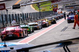 Free Practice, Pitlane
