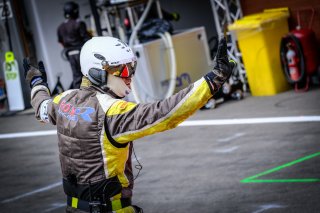 Pitlane, Pre-Qualifying
