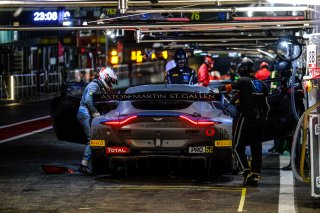 Night Practice, Pitlane
