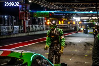 Night Practice, Pitlane
