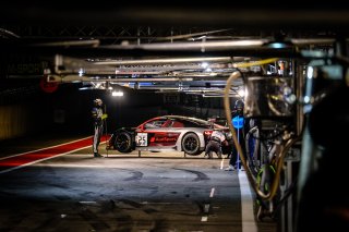 Night Practice, Pitlane
