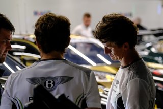 Night Practice, Pitlane
