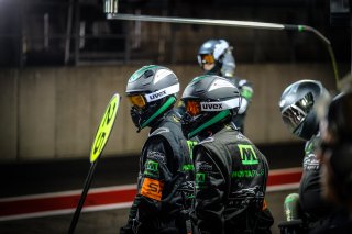 Night Practice, Pitlane
