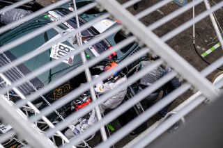 #108 Bentley Team M-Sport **** GBR Bentley Continental GT3 - - Markus Palttala FIN Alex Buncombe GBR Maxime Soulet BEL - IntGTC, Pitlane, Warm Up
