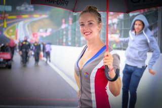 Gridwalk, Race
