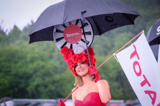 Gridwalk, Race
