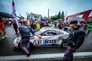 Gridwalk, Race

