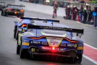 Pitlane, Race
