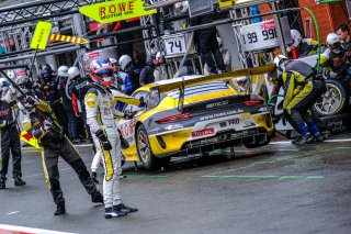 Pitlane, Race
