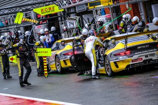 Pitlane, Race
