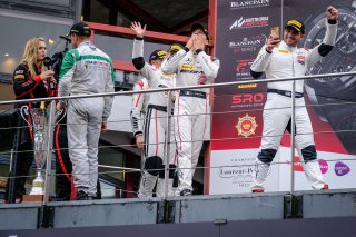 Podium, Race
