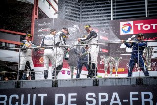 Podium, Race
