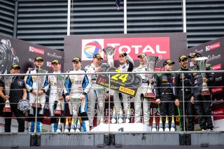 Podium, Race
