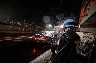 #117 KÜS Team75 Bernhard **** DEU Porsche 911 GT3 R - - Earl Bamber NZL Timo Bernhard DEU Laurens Vanthoor BEL - IntGTC, Pitlane, Race
