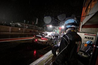 #117 KÜS Team75 Bernhard **** DEU Porsche 911 GT3 R - - Earl Bamber NZL Timo Bernhard DEU Laurens Vanthoor BEL - IntGTC, Pitlane, Race
