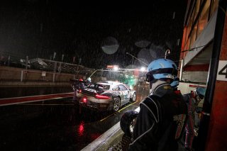 #117 KÜS Team75 Bernhard **** DEU Porsche 911 GT3 R - - Earl Bamber NZL Timo Bernhard DEU Laurens Vanthoor BEL - IntGTC, Pitlane, Race

