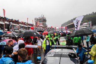 Gridwalk, Race
