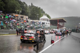 Gridwalk, Race
