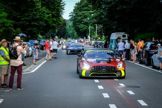 Parade
