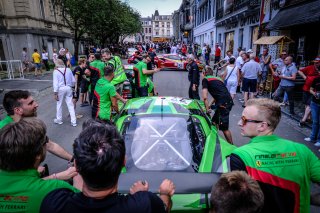 Parade
