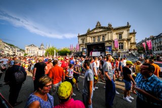 Parade
