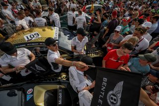 Parade
