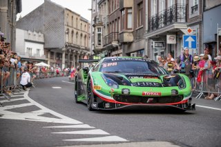 Parade
