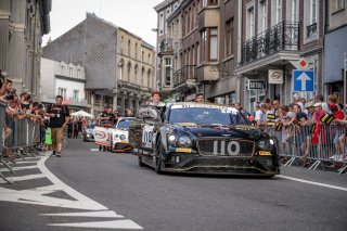Parade
