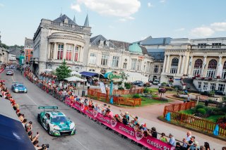 Parade
