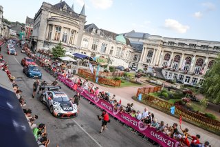 Parade
