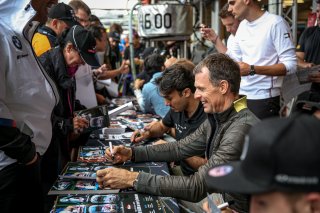 #6 BLACK FALCON DEU Mercedes-AMG GT3 Hubert Haupt DEU Patrick Assenheimer DEU Gabriele Piana ITA Abdulaziz Al Faisal SAU Silver Cup, Autograph Session
 | SRO / Kevin Pecks-1VIER