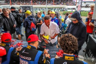 Autograph Session
 | SRO / Patrick Hecq Photography