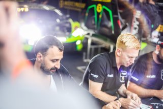 Autographe Session
