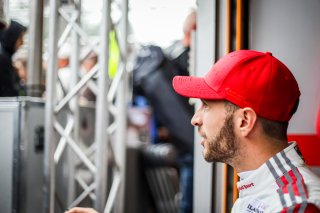 Autographe Session
