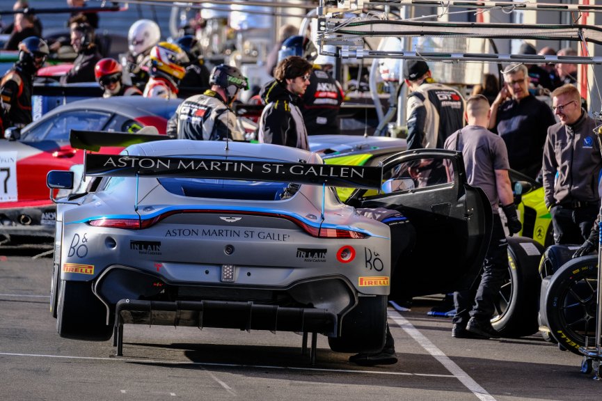 Pitlane Session 2