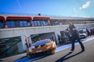 #15 Boutsen Ginion BEL Lamborghini Huracan GT3, Pitlane

