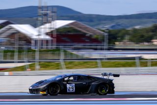 #29 Target Racing ITA Lamborghini Huracan GT3, Track
