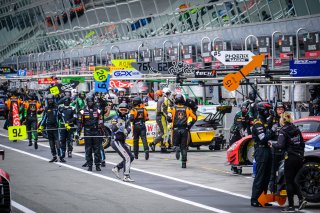 Pitlane, Pre-Qualifying
