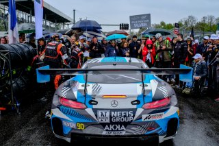 Gridwalk, Race
