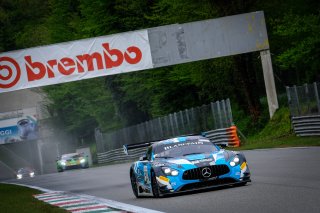 #90 Akka ASP Team FRA Mercedes-AMG GT3 Nico Bastian DEU Timur Bogulavskiy RUS Felipe Fraga BRA Silver Cup, Race
