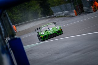 #54 Dinamic Motorsport ITA Porsche 911 GT3 R Klaus Bachler AUT Andrea Rizzoli ITA Zaid Ashkanani KWT -, Race

