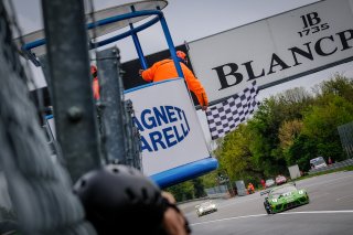 #54 Dinamic Motorsport ITA Porsche 911 GT3 R Klaus Bachler AUT Andrea Rizzoli ITA Zaid Ashkanani KWT -, Finish, Race
