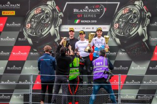 Podium, Race
