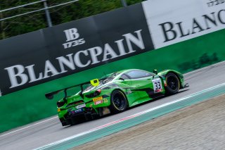 #33 Rinaldi Racing DEU Ferrari 488 GT3 Steve Parrow DEU Christian Hook DEU Manuel Lauck DEU Am Cup, Free Practice
